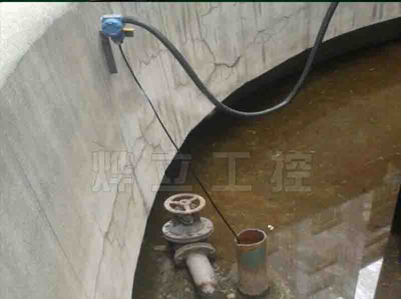 投入式液位计现场安装